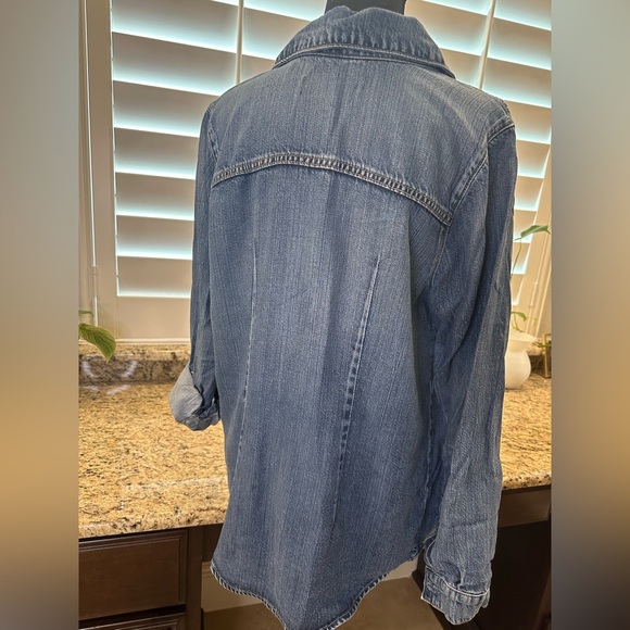 Kut from the Kloth “Grace” Denim Shirt, Size M - Picture 3 of 7